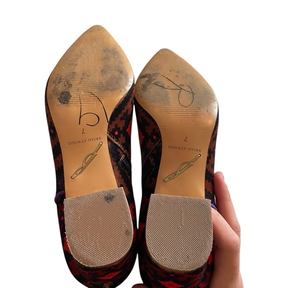 Brian Atwood B-Kelsi Tribal Print Fabric Block Heel Booties Size 7 - Picture 8 of 9